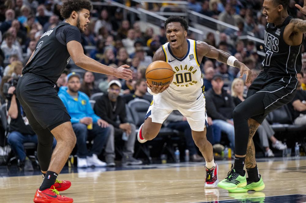 弗罗因德：球队展现了能量和韧性，我非常欣赏这样的胜利