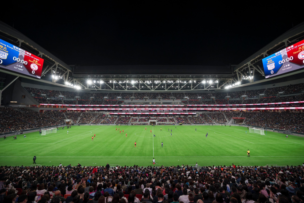 高尔夫俱乐部工作服，选棉还是聚酯纤维？