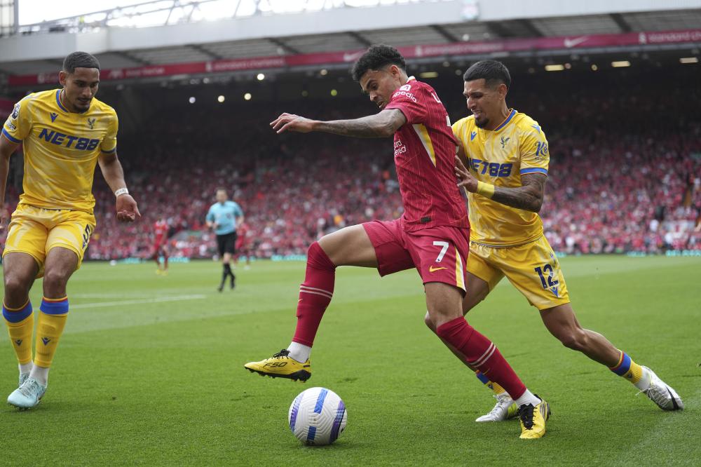 西卡：每一场胜利都十分宝贵，赫夫在防守端始终发挥巨大作用