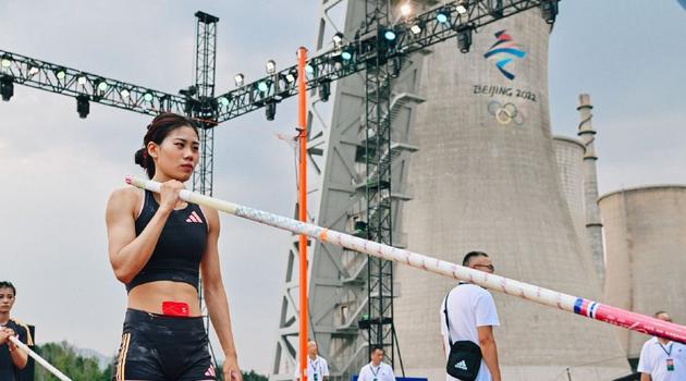 球星晒更衣室照，全队氛围太好了